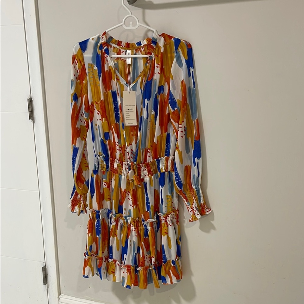 Long sleeve mini dress, beautiful and fun!